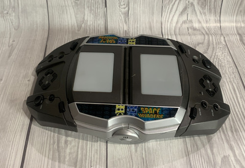 Space invaders handheld - invaders,