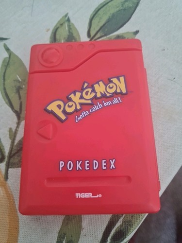 1998 digital pokémon pokédex - digital,