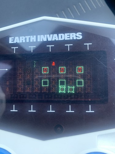 Vintage cgl earth invaders - cgl,